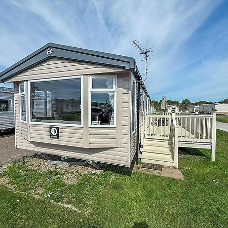 6 Berth Caravan With Decking At Sunnydale Holiday Park Ref 35243Kg Louth  Zewnętrze zdjęcie