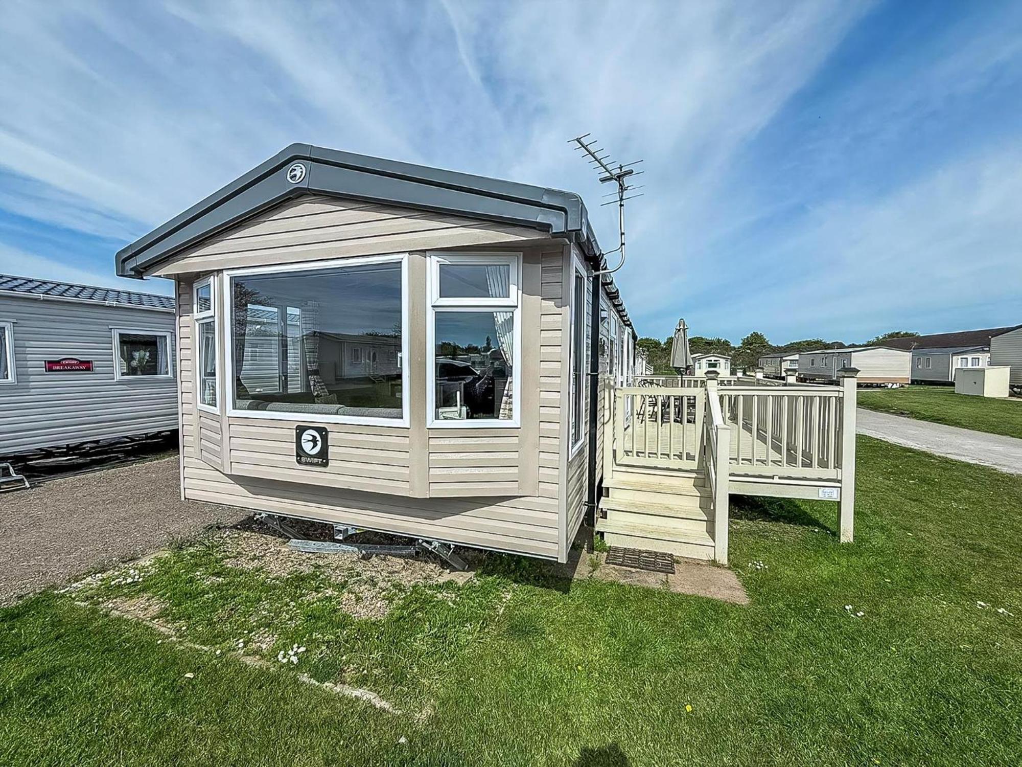 6 Berth Caravan With Decking At Sunnydale Holiday Park Ref 35243Kg Louth  Zewnętrze zdjęcie