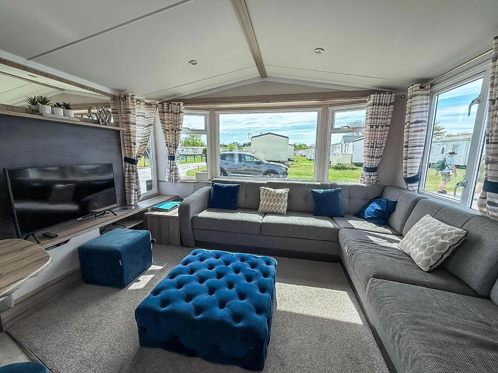 6 Berth Caravan With Decking At Sunnydale Holiday Park Ref 35243Kg Louth  Zewnętrze zdjęcie